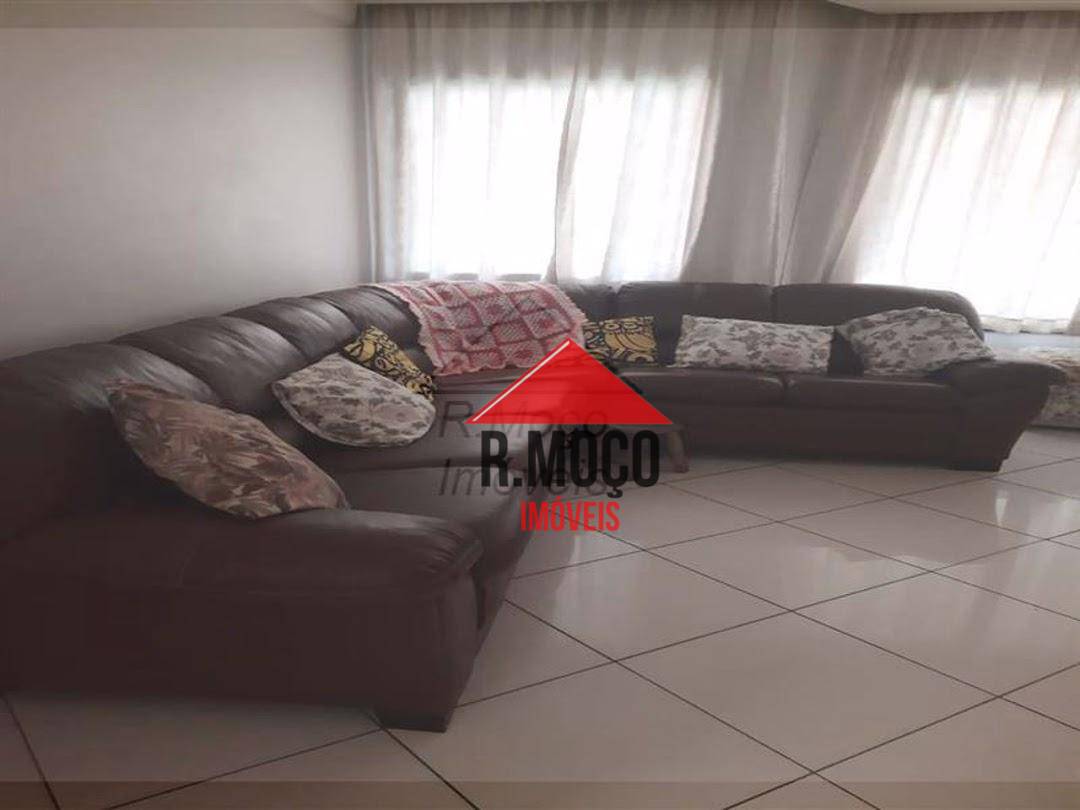 Sobrado à venda com 3 quartos, 138m² - Foto 3