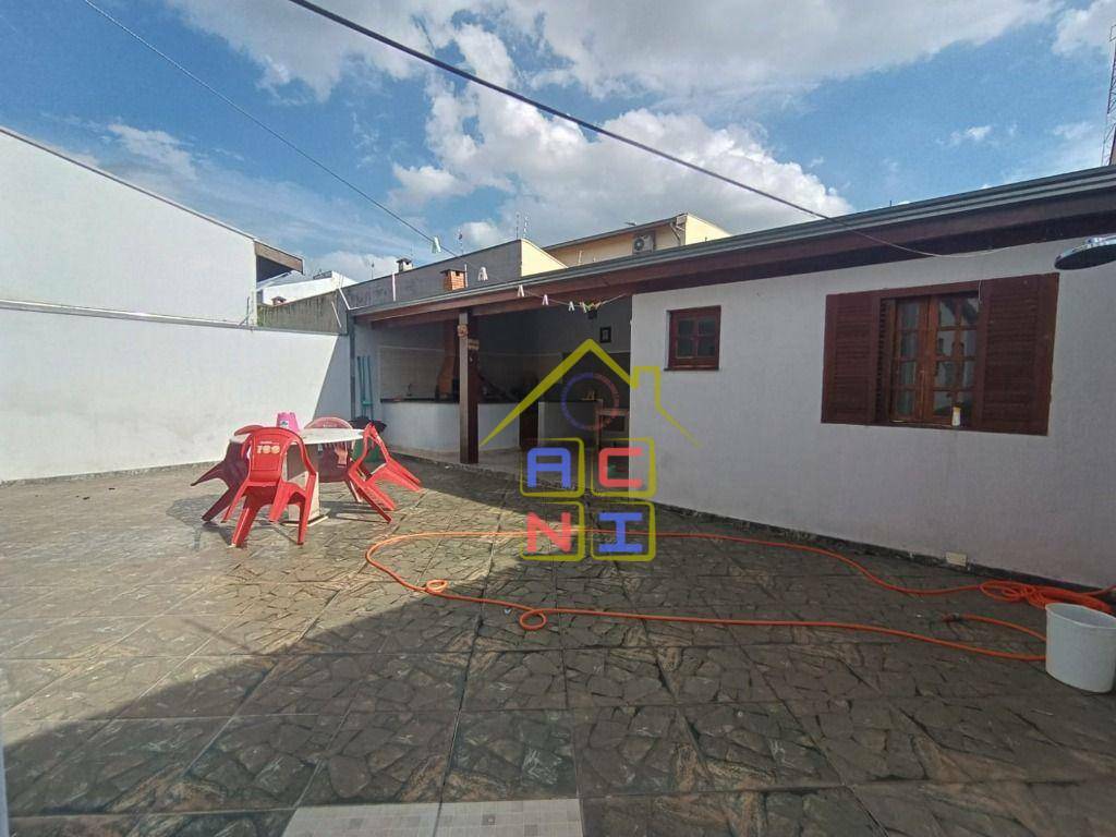 Sobrado à venda e aluguel com 3 quartos, 180m² - Foto 19