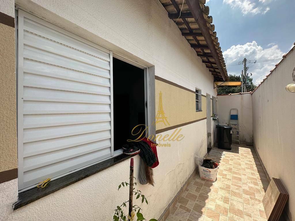 Casa à venda com 3 quartos, 55m² - Foto 11