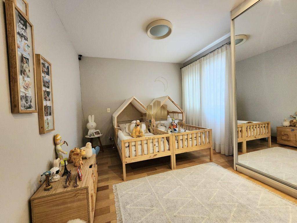 Apartamento à venda com 4 quartos, 278m² - Foto 14