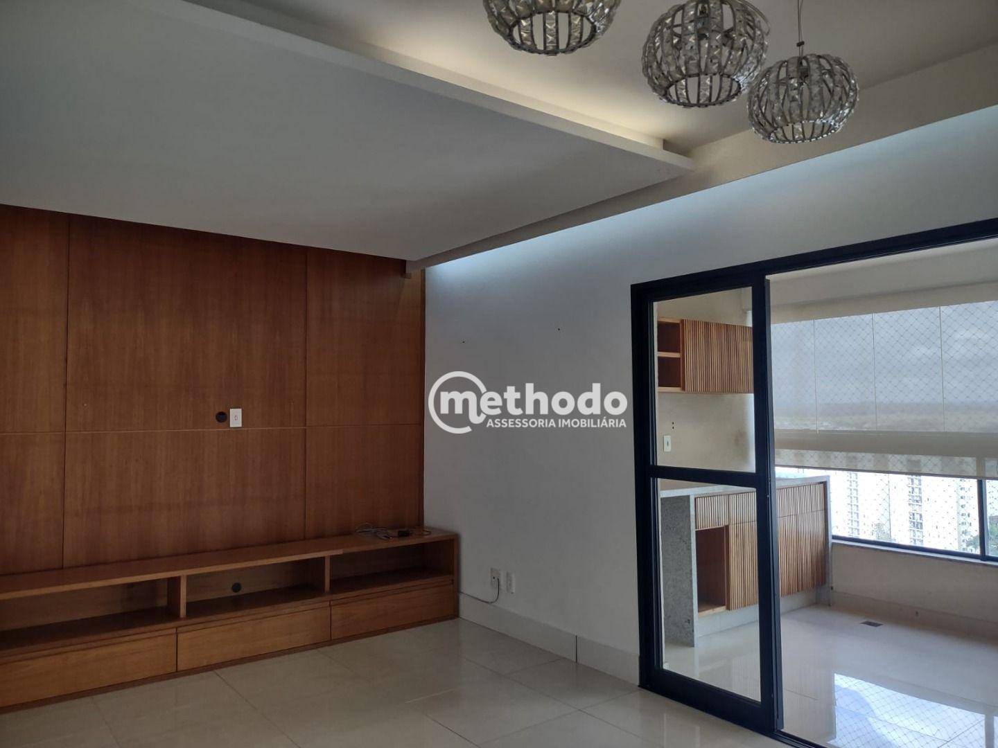 Apartamento para alugar com 3 quartos, 117m² - Foto 2