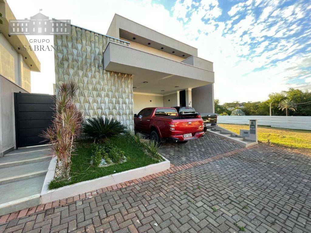 Casa de Condomínio à venda com 3 quartos, 280m² - Foto 2