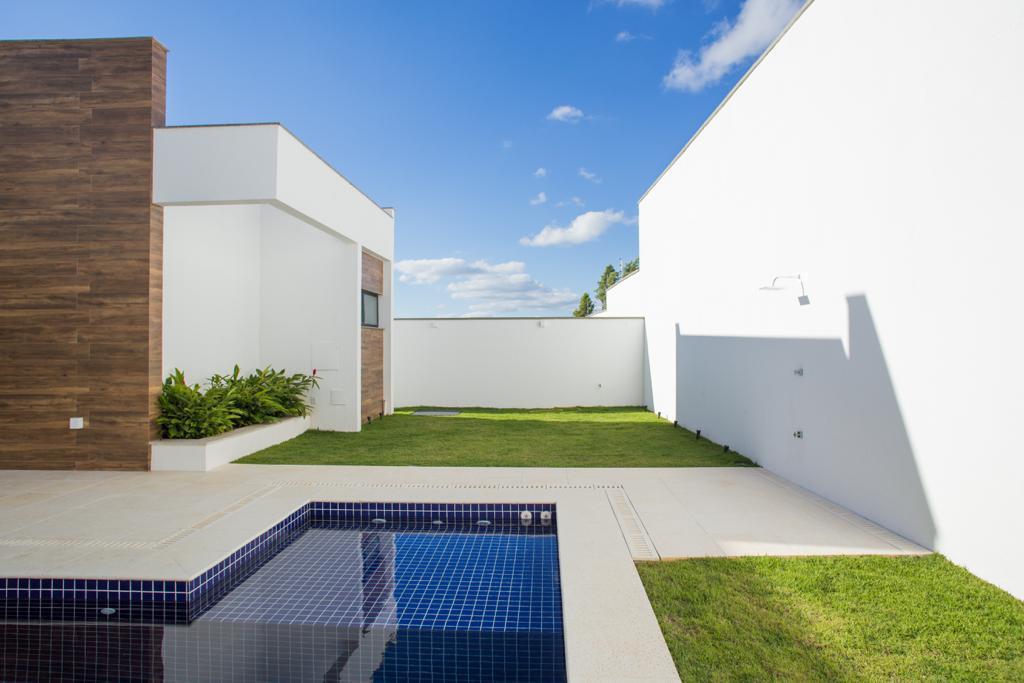 Casa à venda com 3 quartos, 556m² - Foto 2