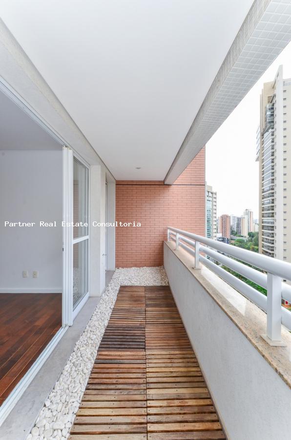 Apartamento à venda com 3 quartos, 236m² - Foto 9