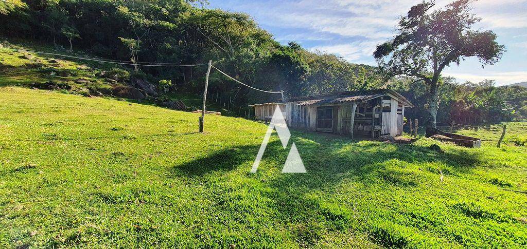 Chácara à venda com 3 quartos, 134m² - Foto 4