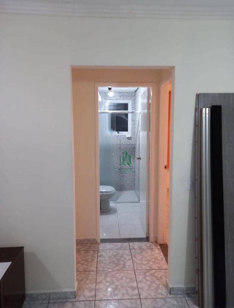 Apartamento à venda com 2 quartos, 42m² - Foto 9