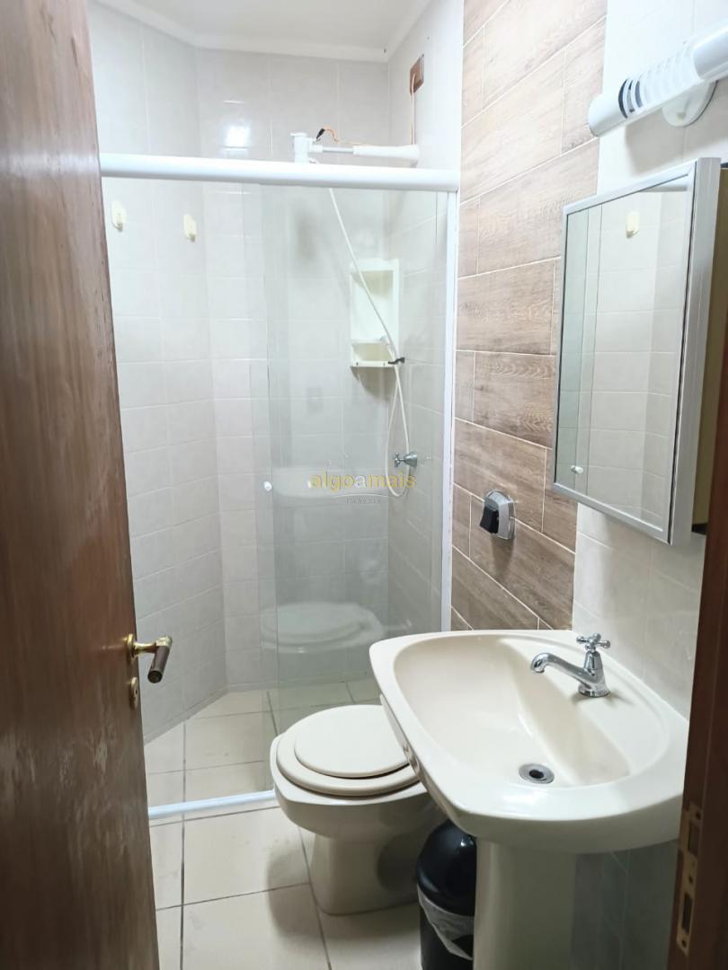 Apartamento à venda com 3 quartos, 140m² - Foto 11
