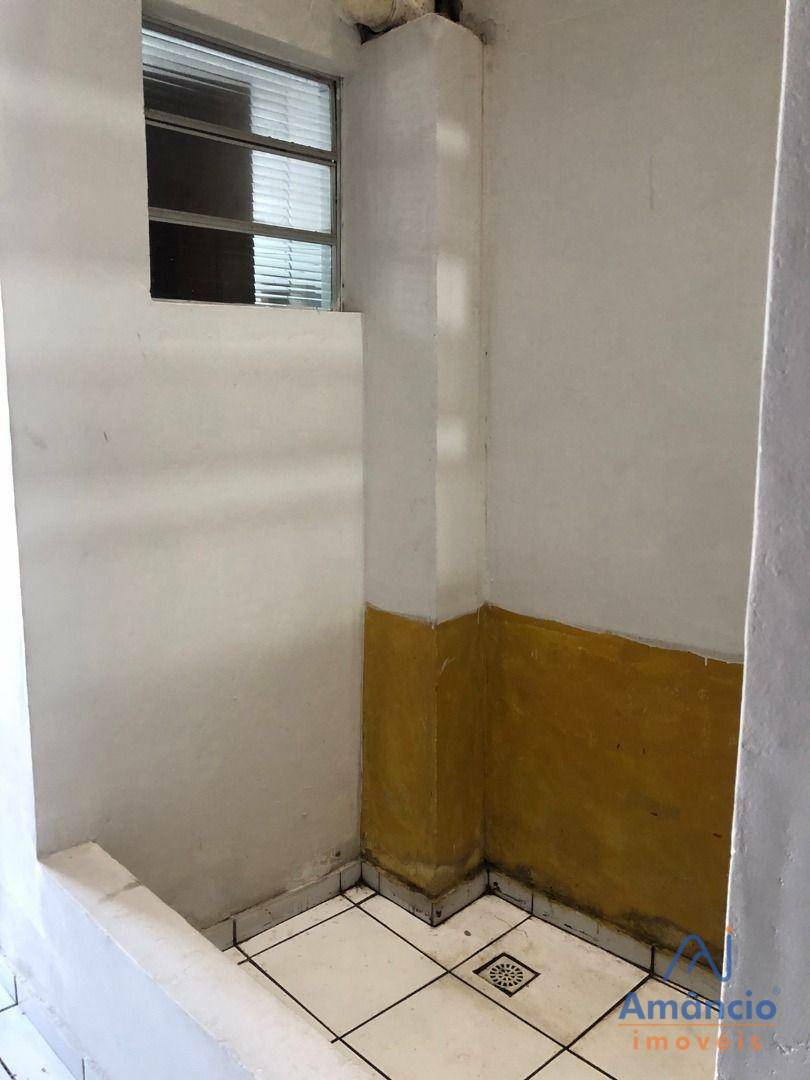 Apartamento para alugar com 2 quartos, 57m² - Foto 8