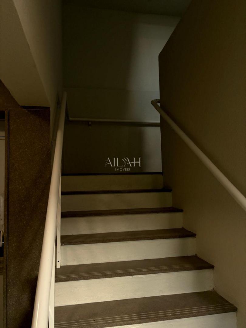 Apartamento à venda com 2 quartos, 64m² - Foto 8