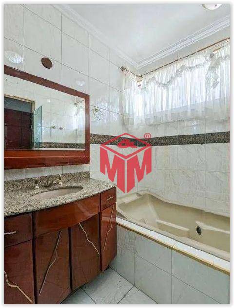 Sobrado à venda e aluguel com 3 quartos, 315m² - Foto 30