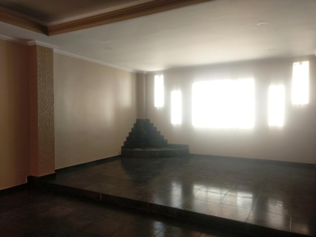 Casa para alugar com 4 quartos, 465m² - Foto 11