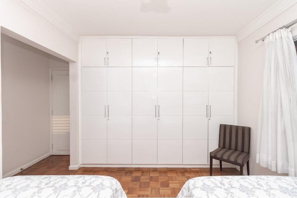 Apartamento à venda com 4 quartos, 200m² - Foto 30