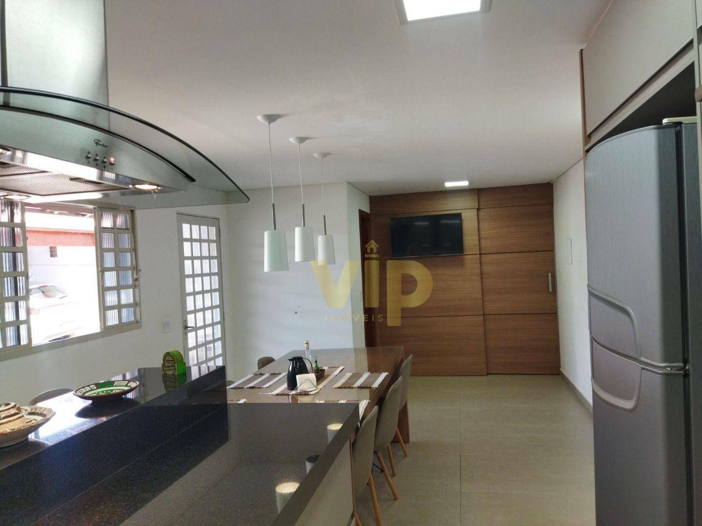 Casa à venda com 3 quartos, 185m² - Foto 14