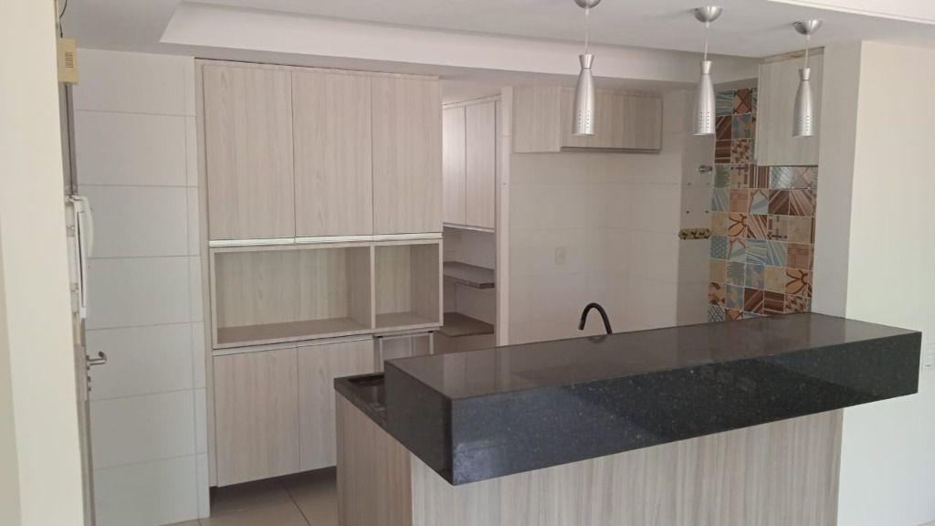 Apartamento à venda com 2 quartos, 78m² - Foto 4