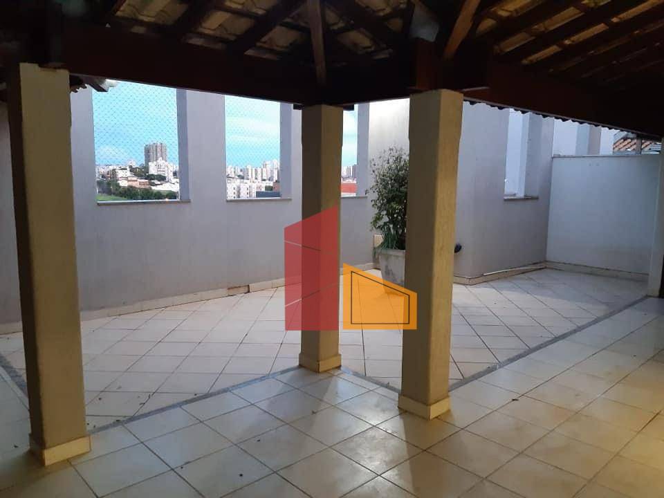 Apartamento à venda com 3 quartos, 224m² - Foto 3