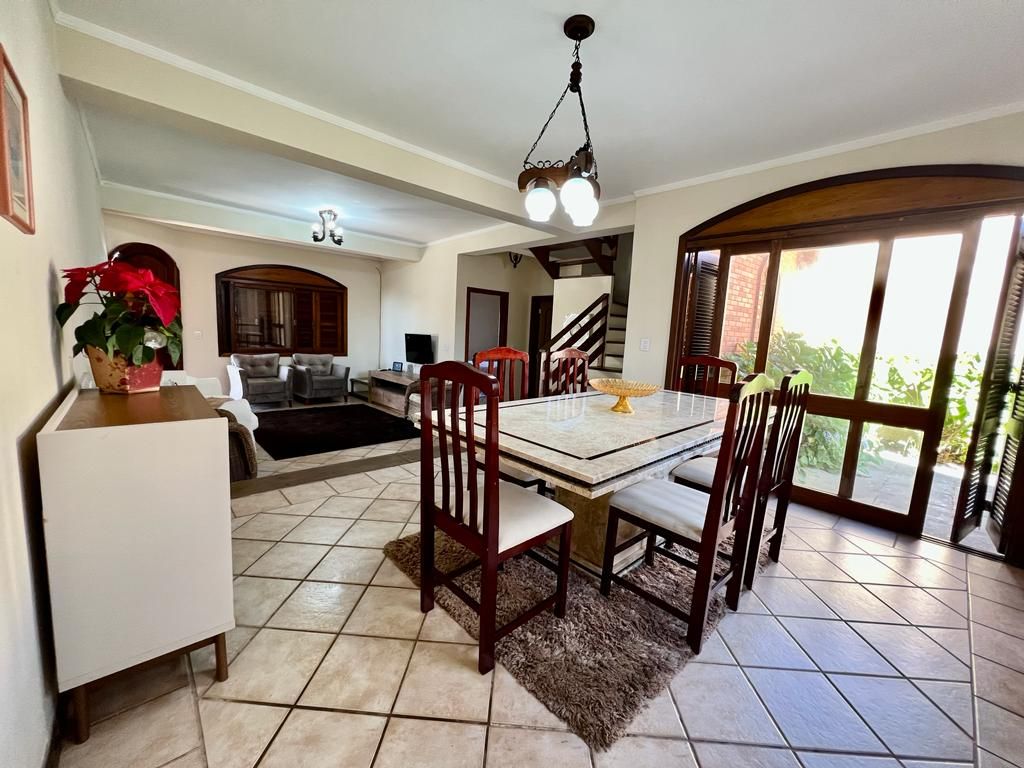 Casa à venda com 3 quartos, 204m² - Foto 9