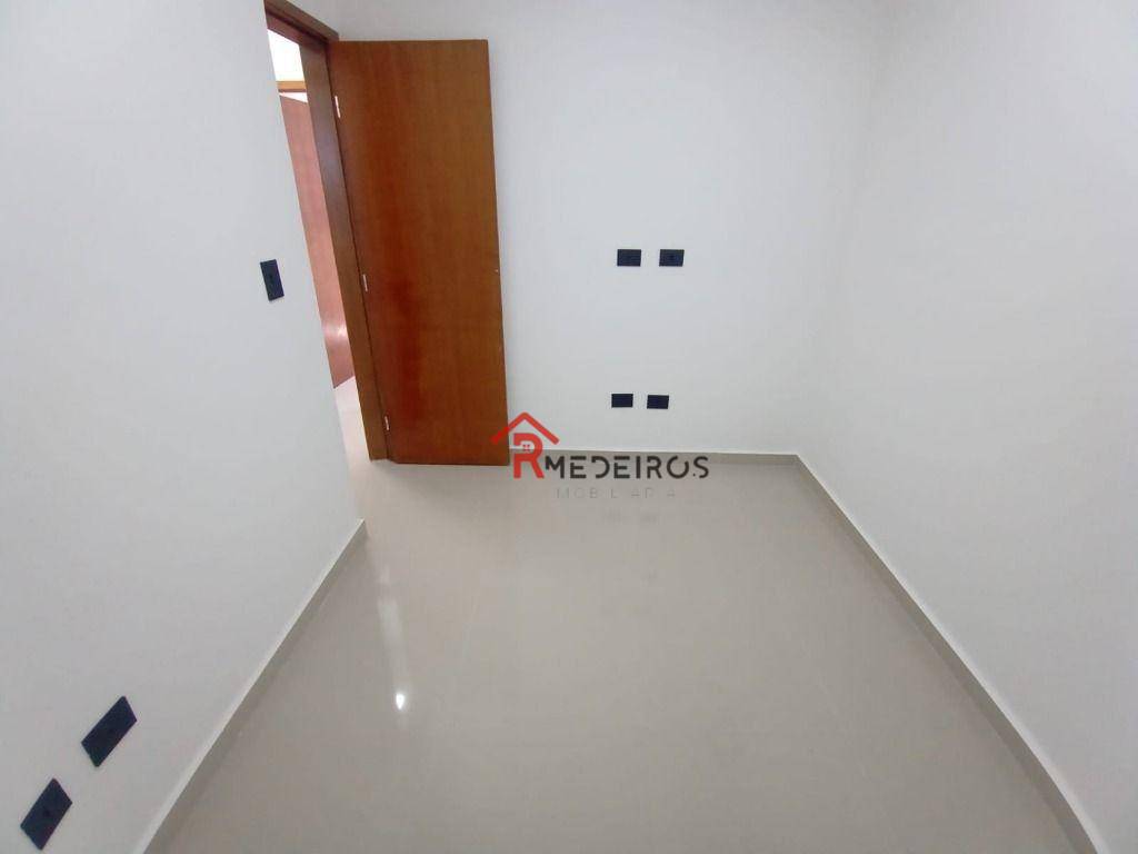 Casa à venda com 2 quartos, 64m² - Foto 10