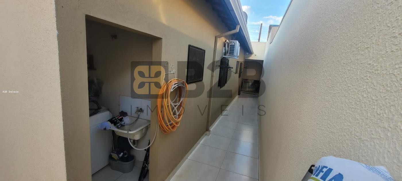 Casa à venda com 2 quartos, 145m² - Foto 30