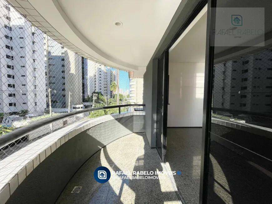 Apartamento à venda com 3 quartos, 125m² - Foto 3
