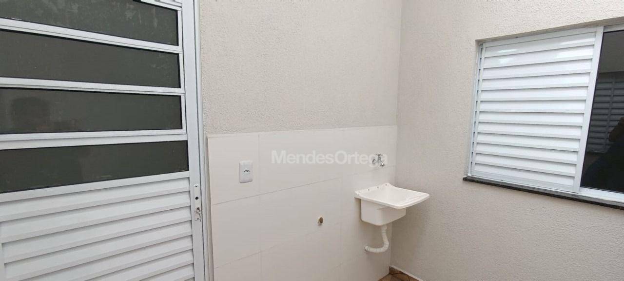 Casa à venda com 2 quartos, 51m² - Foto 7