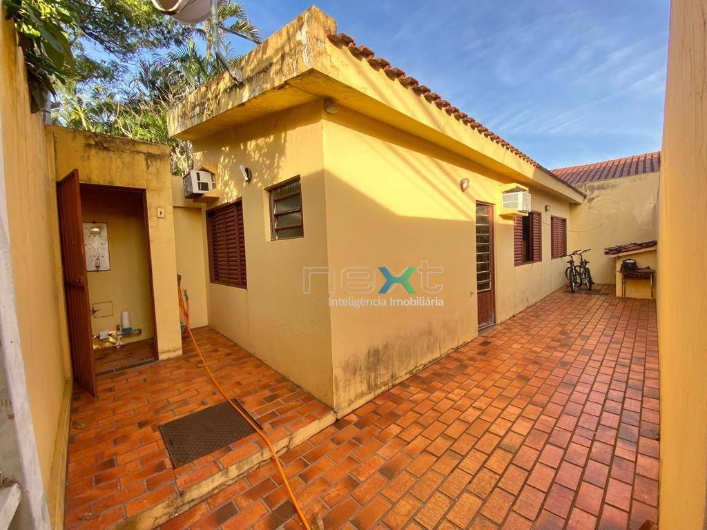 Casa à venda com 5 quartos, 307m² - Foto 27