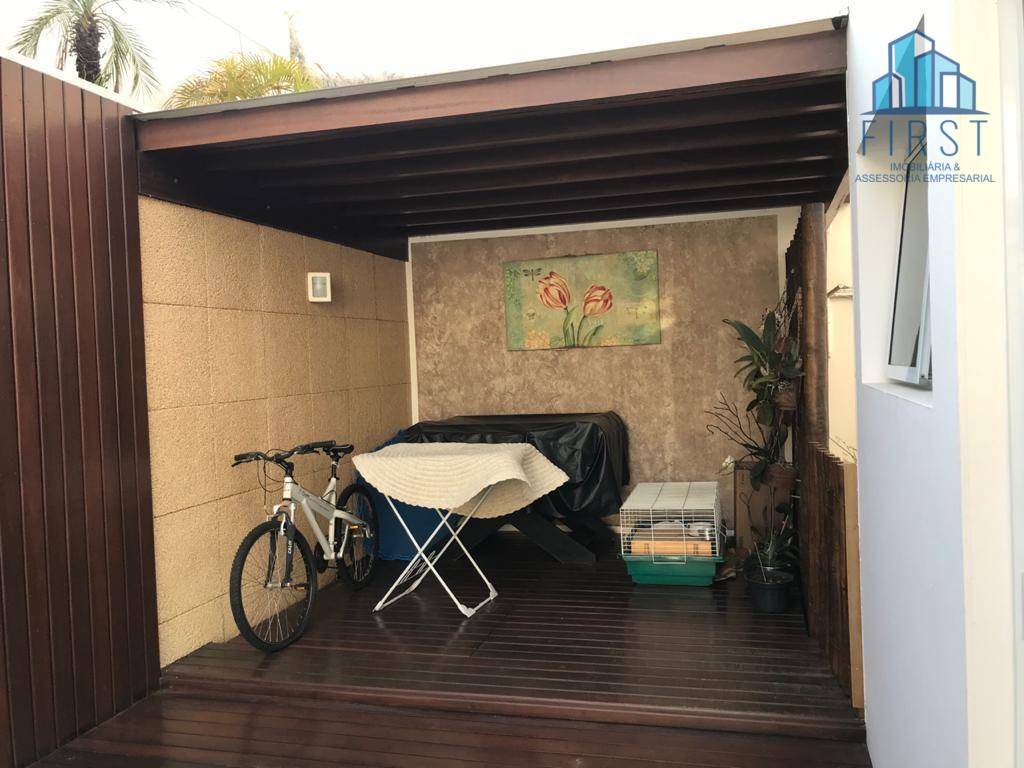 Casa de Condomínio à venda com 4 quartos, 400m² - Foto 22