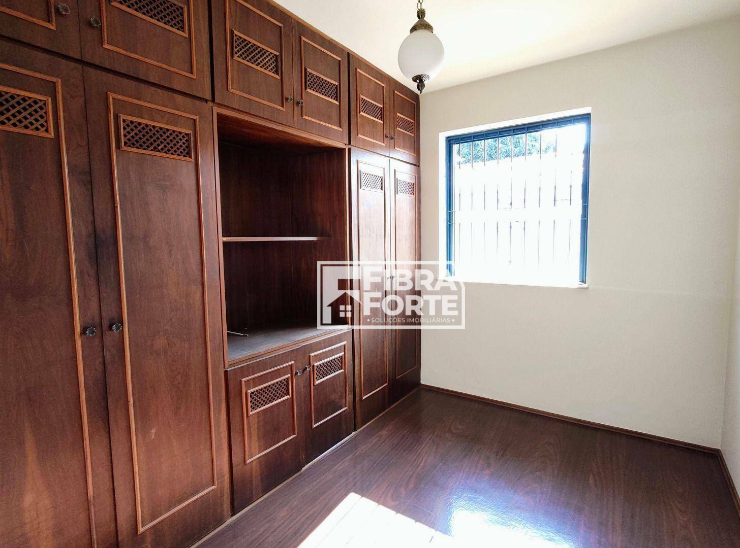 Casa à venda com 4 quartos, 262m² - Foto 19