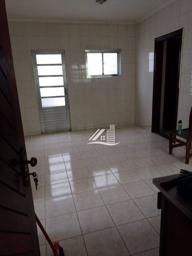 Casa à venda com 3 quartos, 327m² - Foto 12