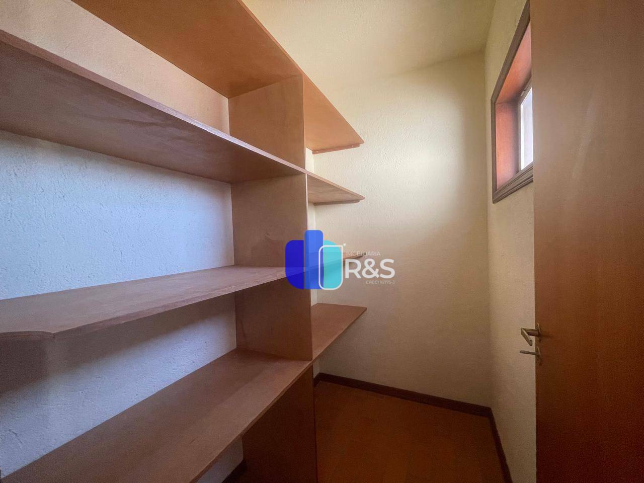 Casa de Condomínio à venda com 5 quartos, 305m² - Foto 49