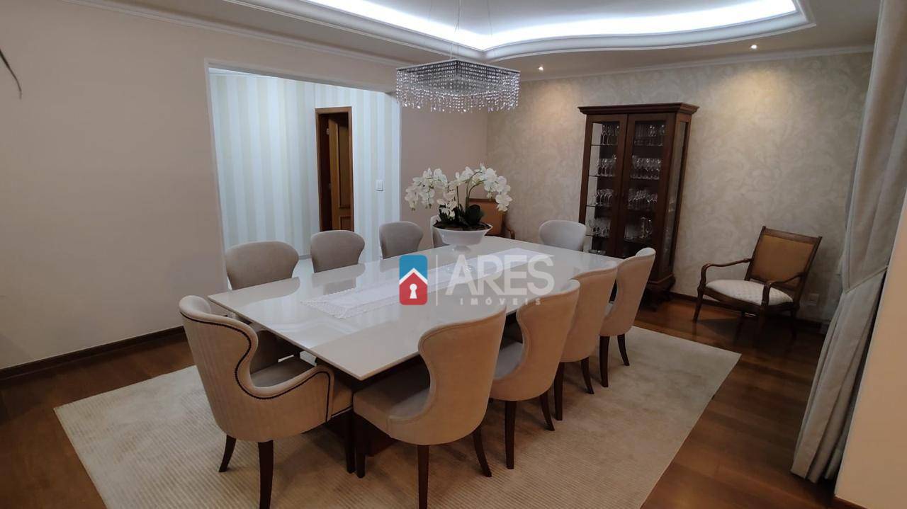Casa à venda com 3 quartos, 380m² - Foto 6