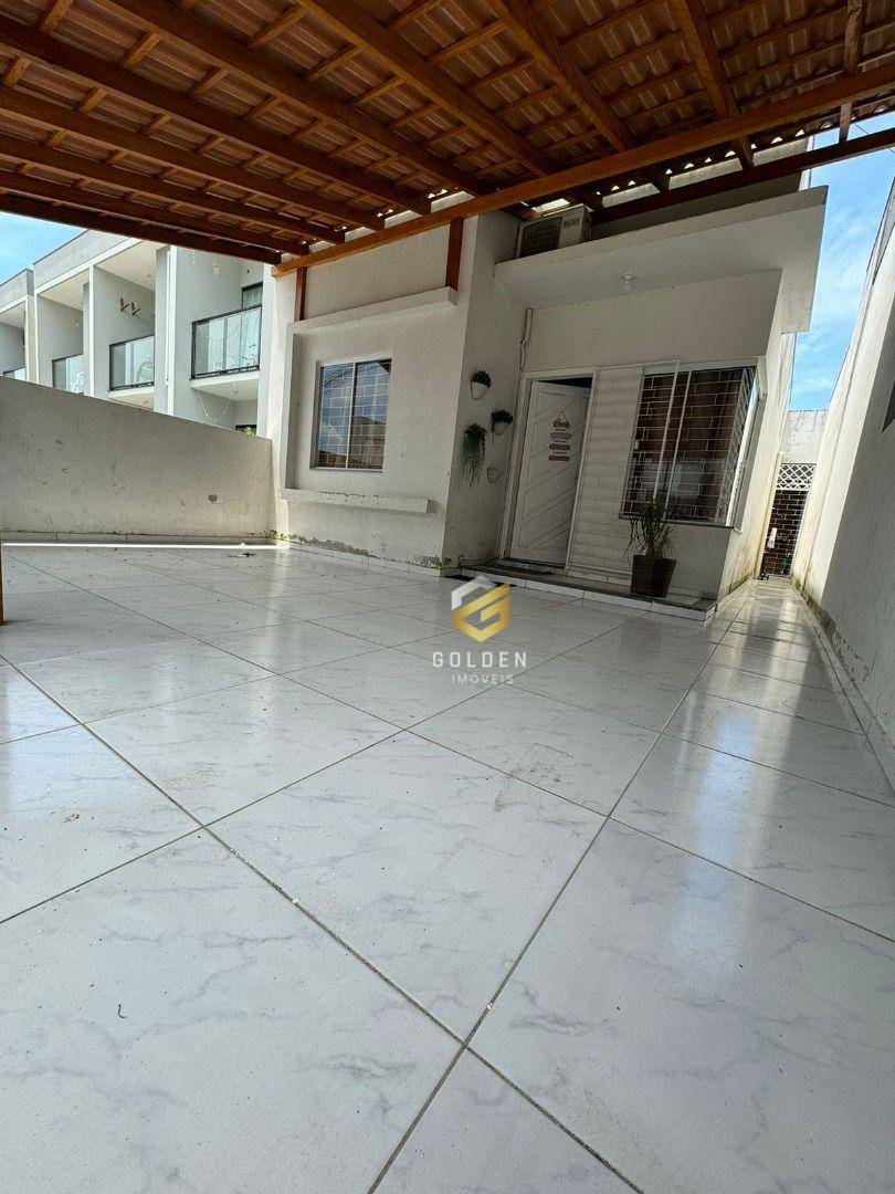 Casa à venda com 2 quartos, 52m² - Foto 1