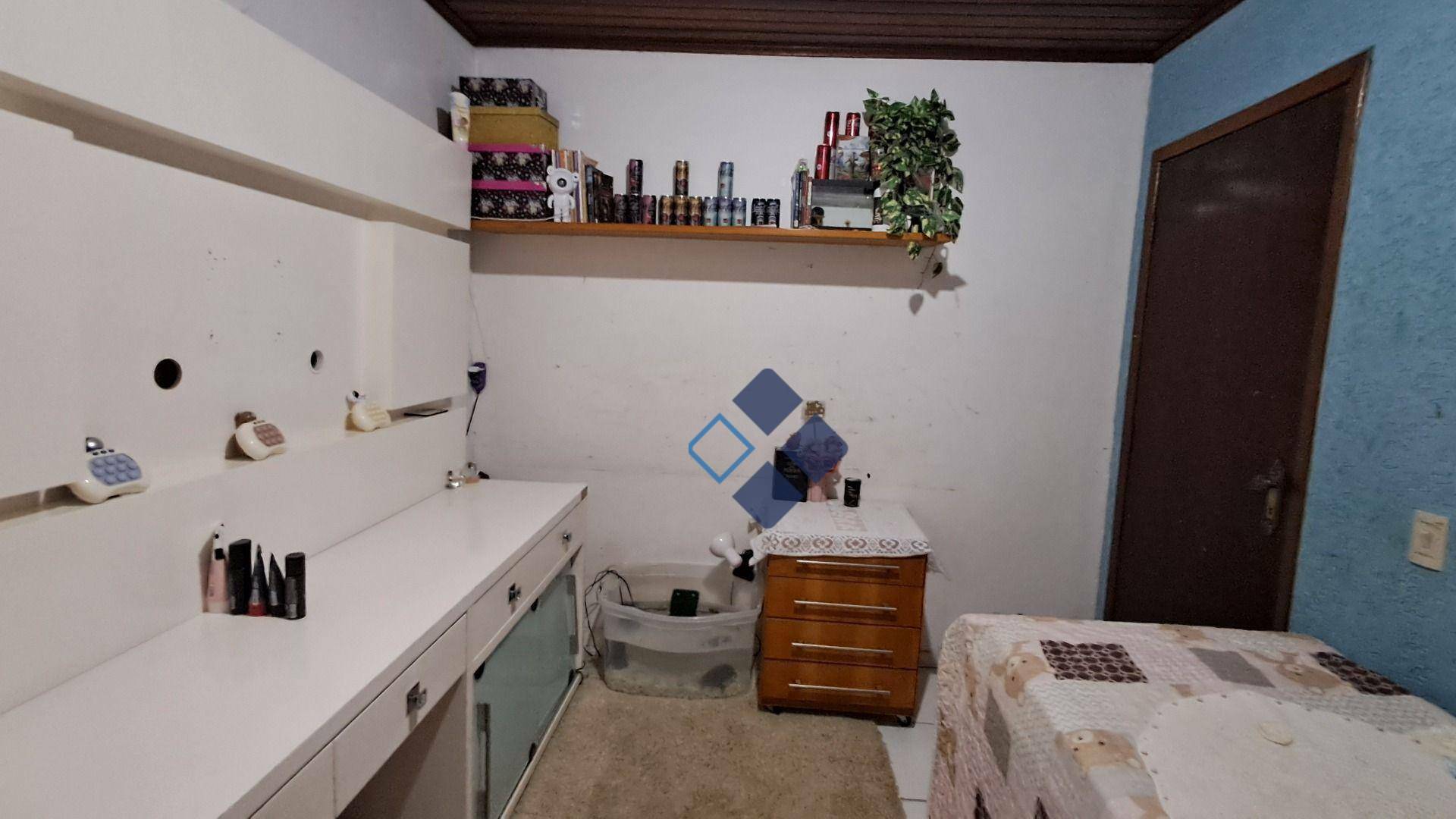 Sobrado à venda com 4 quartos, 180m² - Foto 8