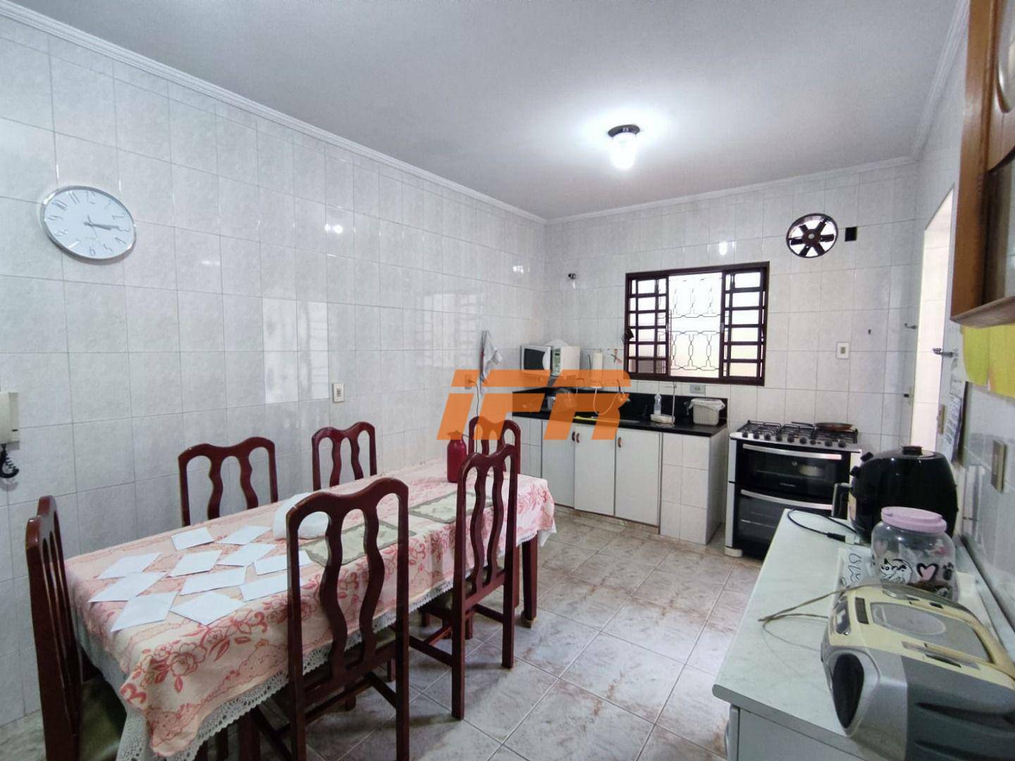 Casa à venda com 6 quartos, 254m² - Foto 54