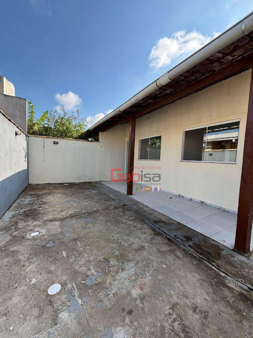 Casa à venda com 2 quartos, 60m² - Foto 1