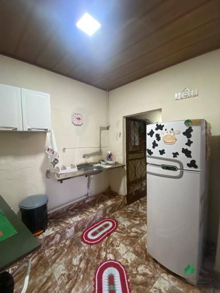 Casa à venda com 2 quartos, 100M2 - Foto 2