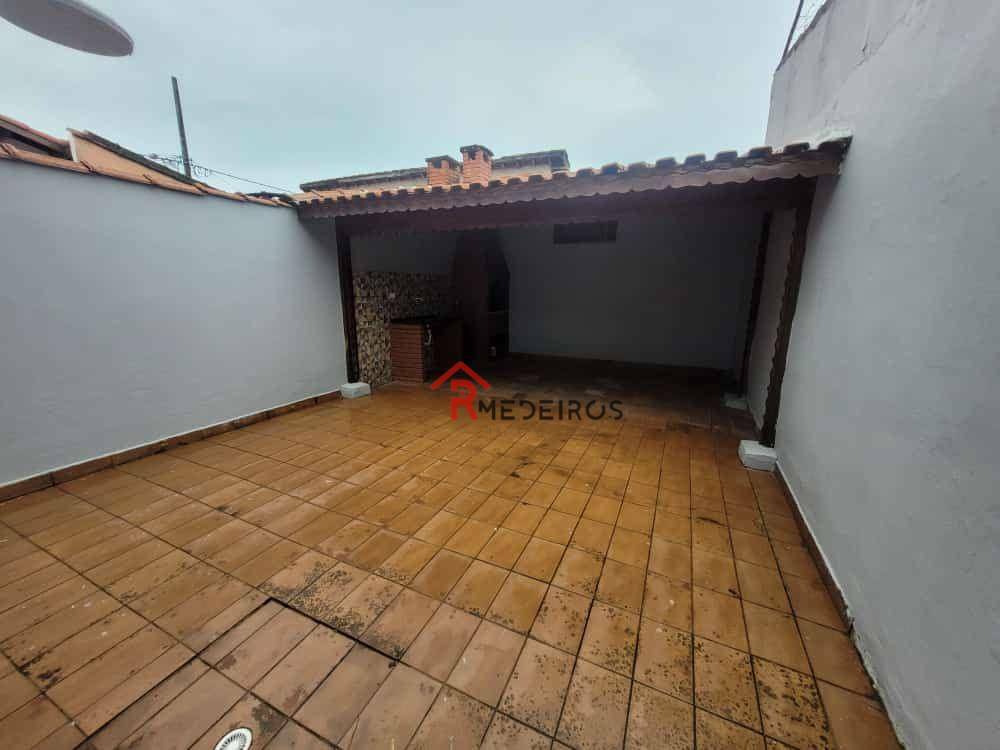 Casa à venda com 2 quartos, 80m² - Foto 18