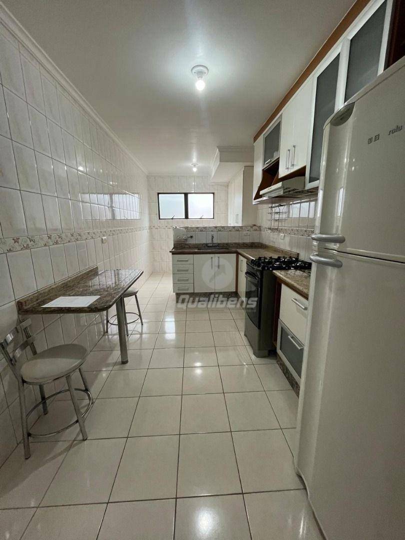 Apartamento para alugar com 2 quartos, 70m² - Foto 7