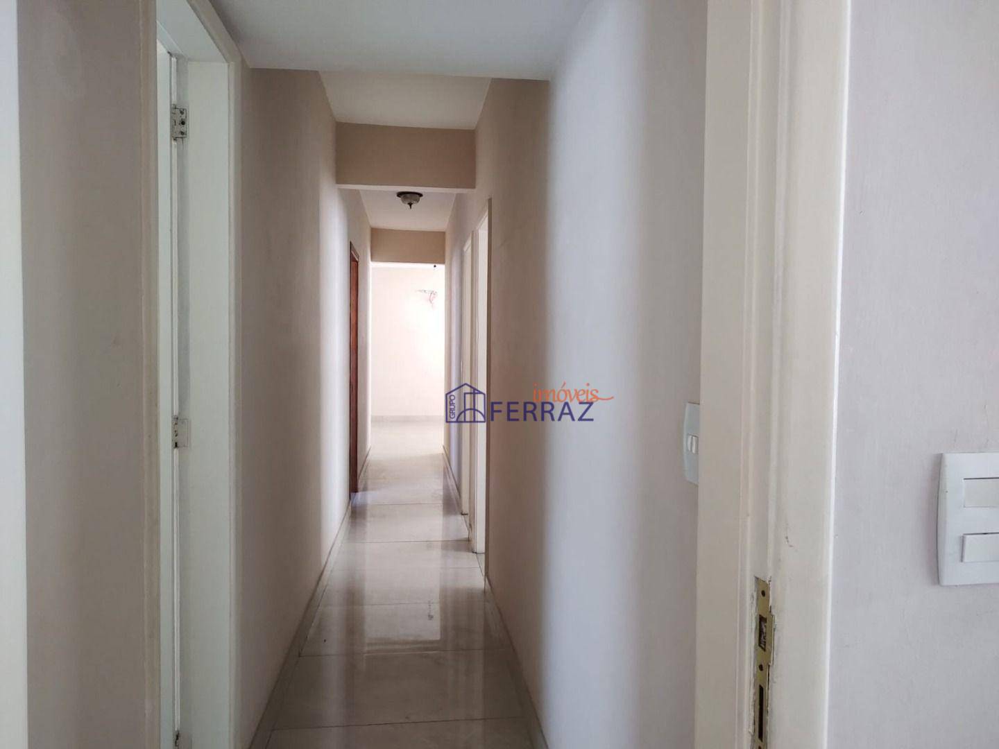 Apartamento à venda com 3 quartos, 140m² - Foto 7