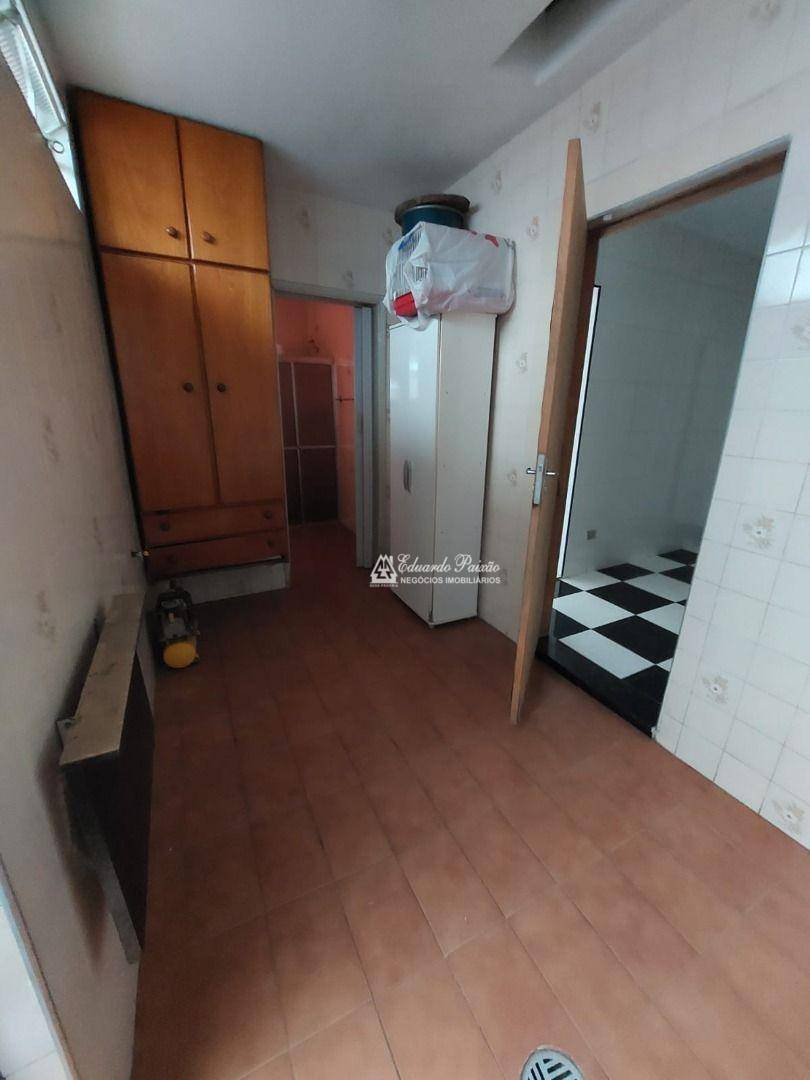 Casa à venda e aluguel com 2 quartos, 160m² - Foto 15