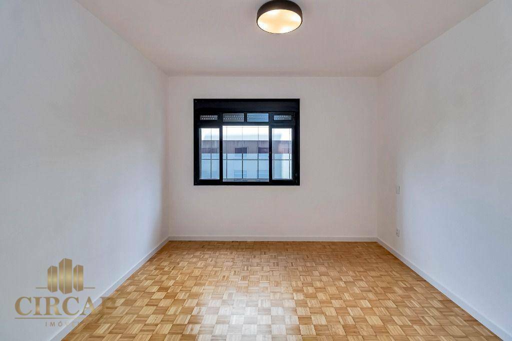 Apartamento à venda com 3 quartos, 220m² - Foto 21