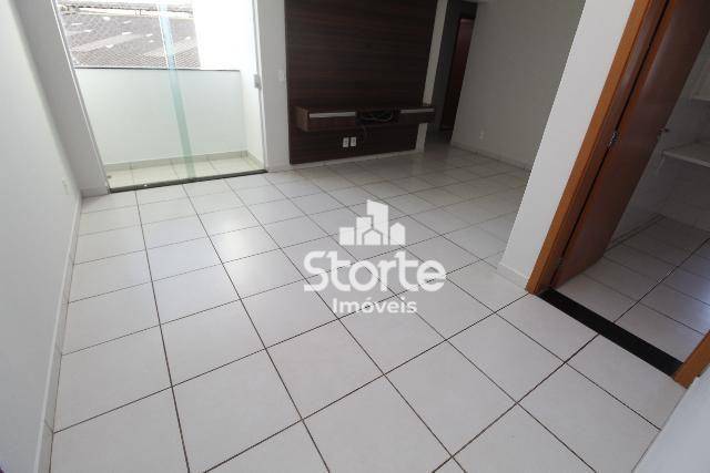 Apartamento à venda com 3 quartos, 81m² - Foto 3