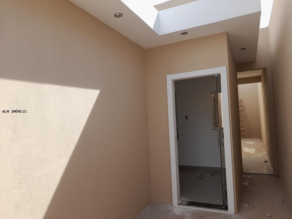 Casa à venda com 3 quartos, 54m² - Foto 4