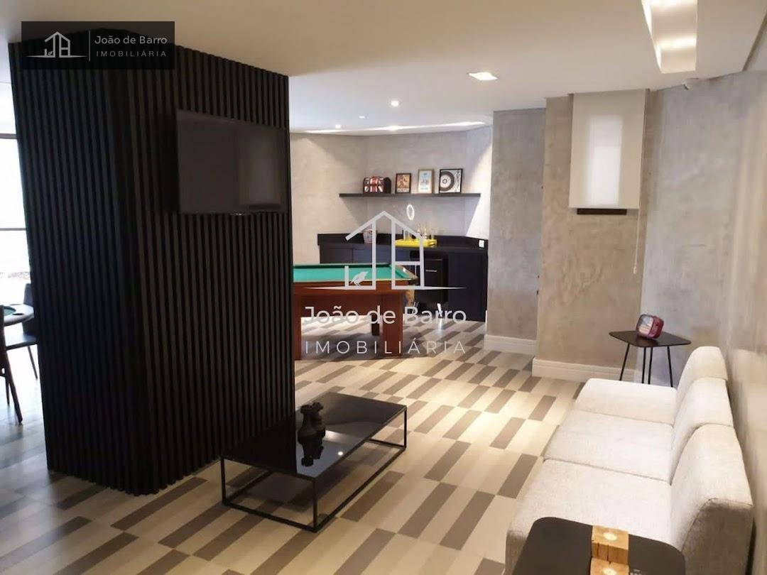 Cobertura à venda com 3 quartos, 230m² - Foto 4