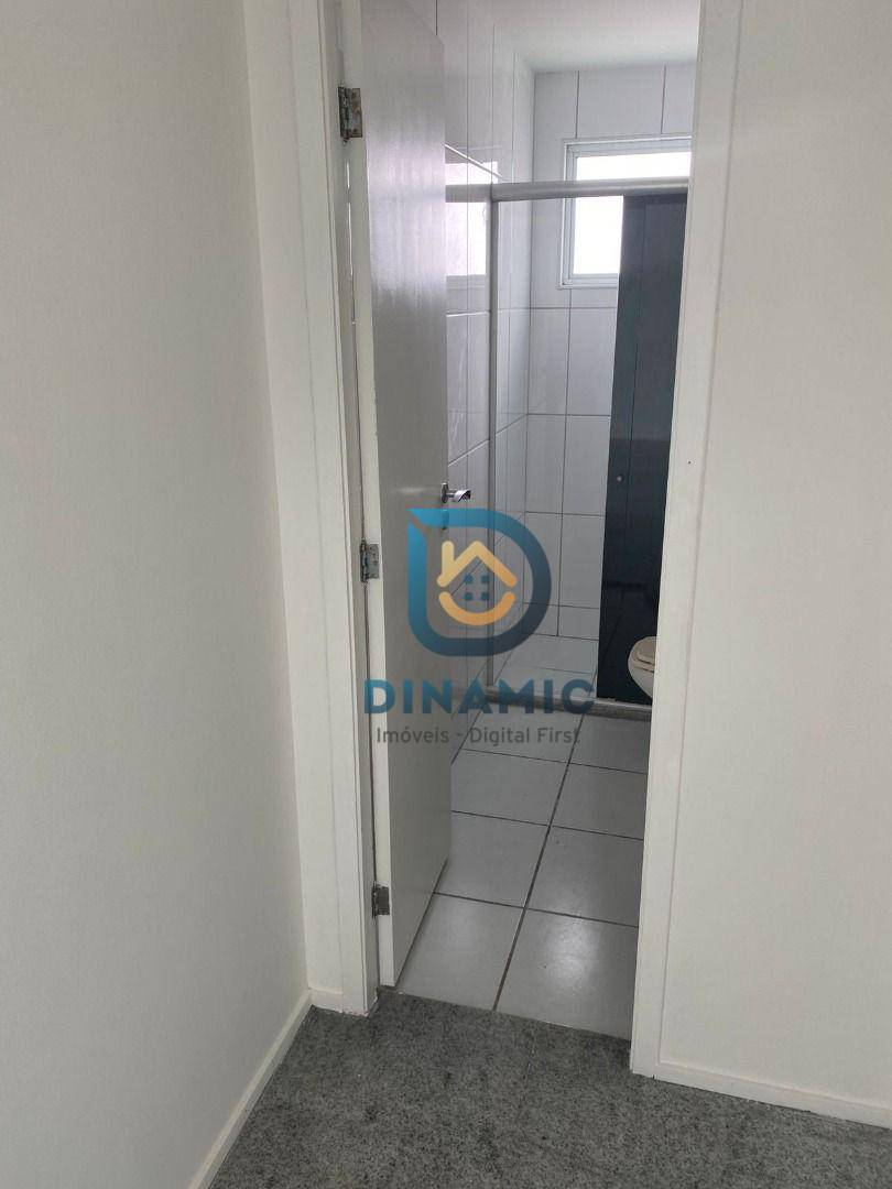 Apartamento à venda com 3 quartos, 260m² - Foto 19