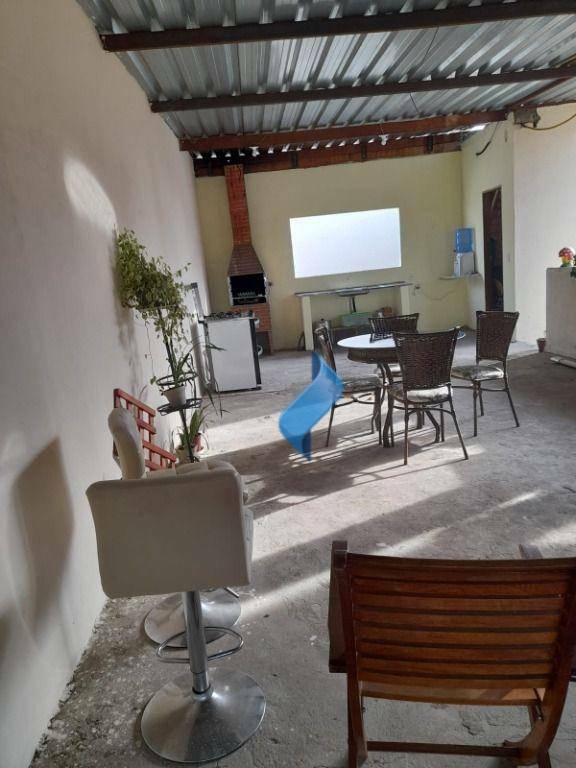 Casa à venda com 2 quartos, 300m² - Foto 16