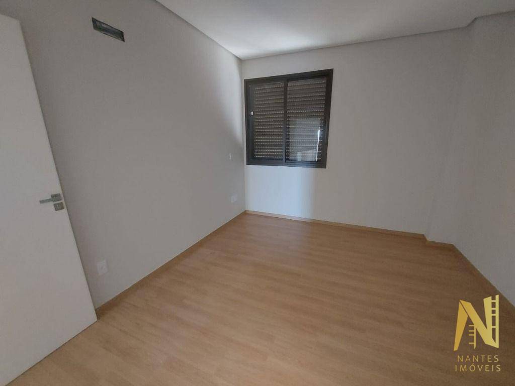 Casa à venda com 3 quartos, 110m² - Foto 10