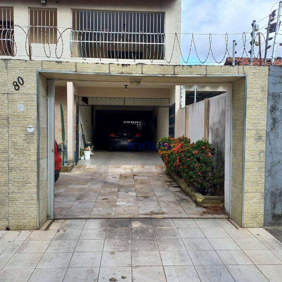 Casa à venda com 4 quartos, 300m² - Foto 3