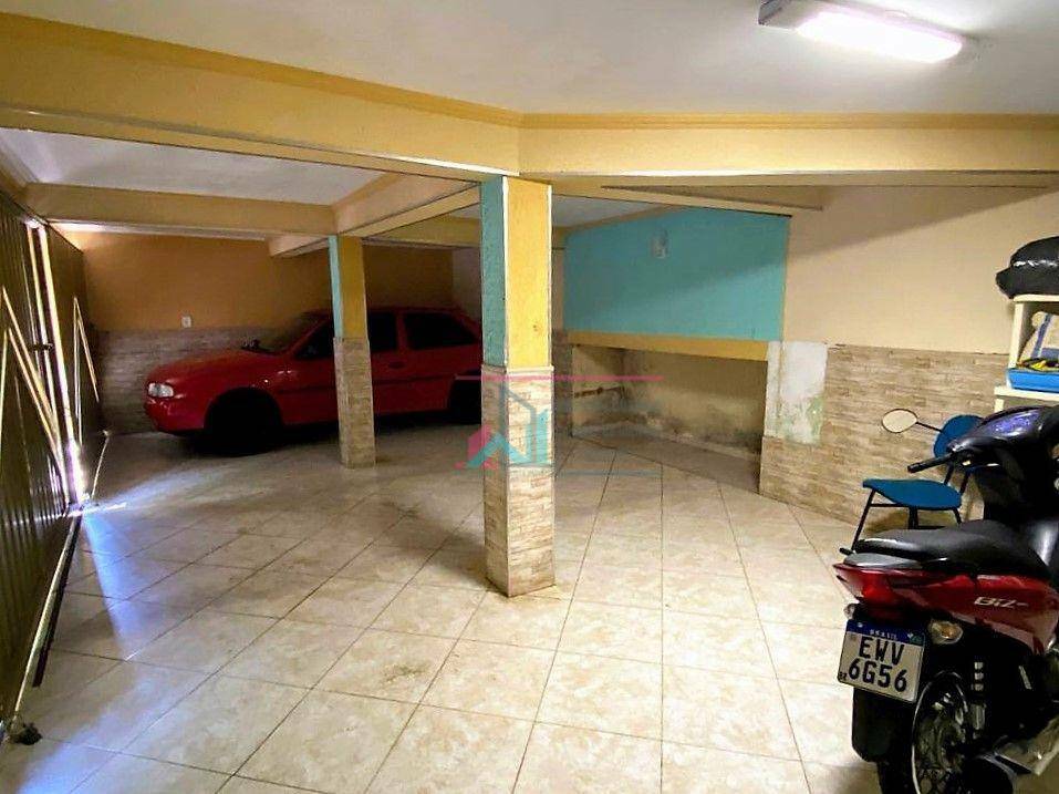 Casa à venda com 4 quartos, 201m² - Foto 19