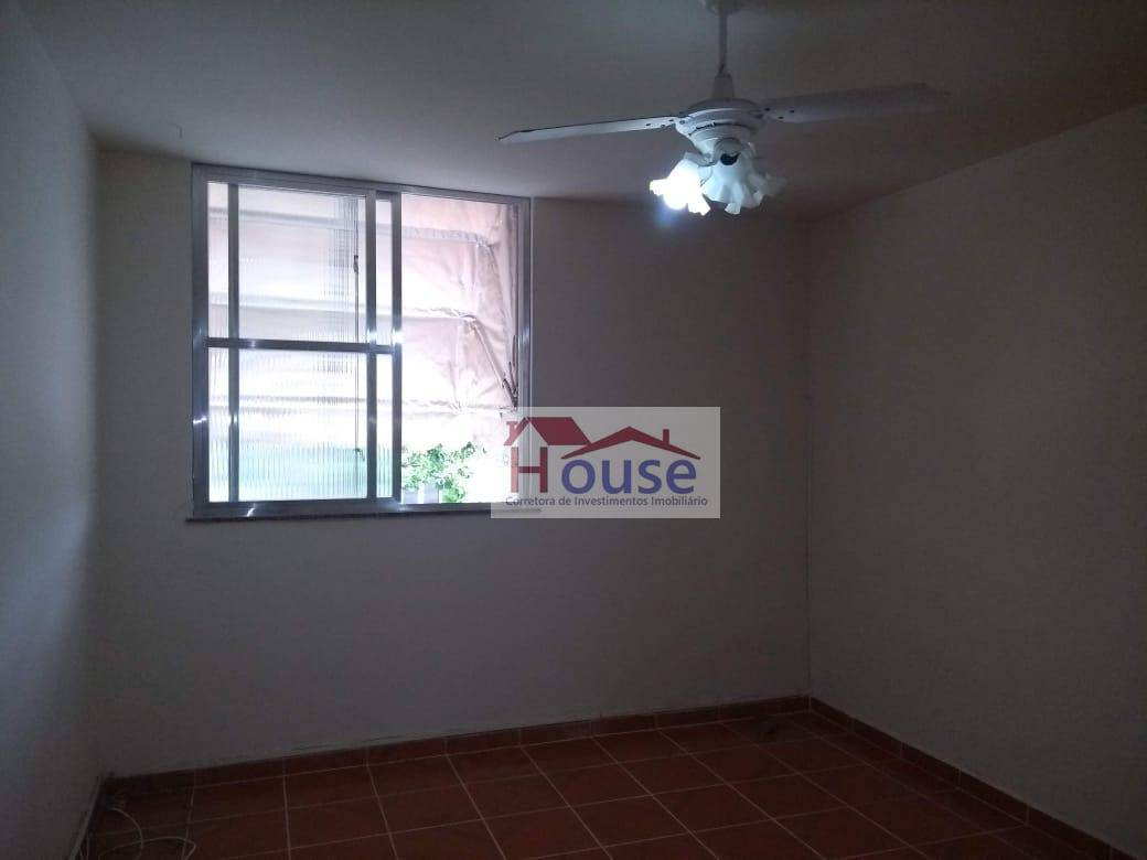 Apartamento à venda com 2 quartos, 60m² - Foto 6