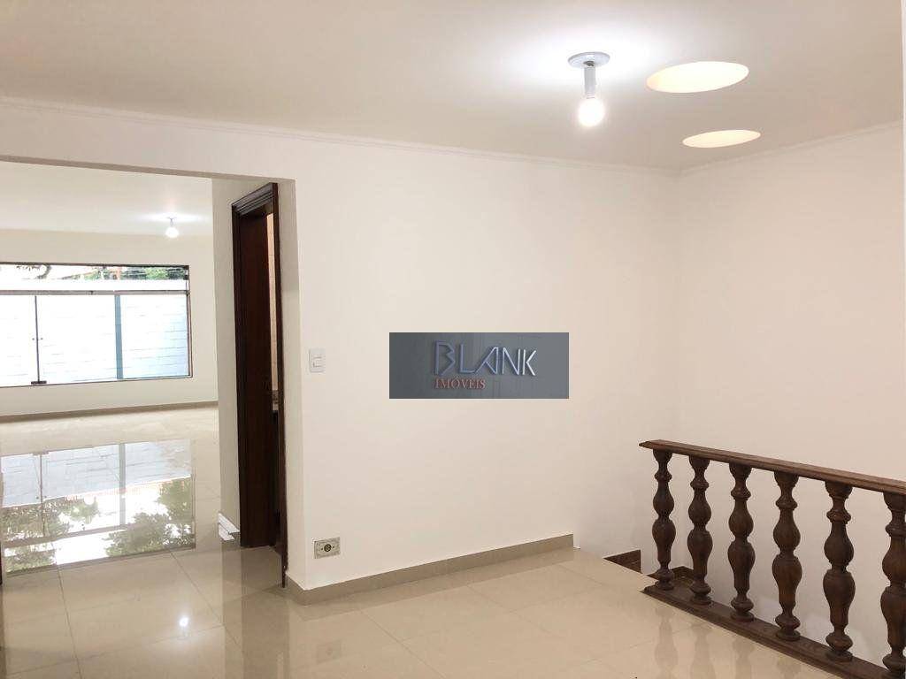 Casa à venda e aluguel com 3 quartos, 290m² - Foto 3